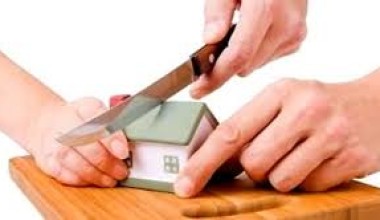 VỢ Ở NHÀ NẤU CƠM CÓ ĐƯỢC CHIA NHÀ CHUNG